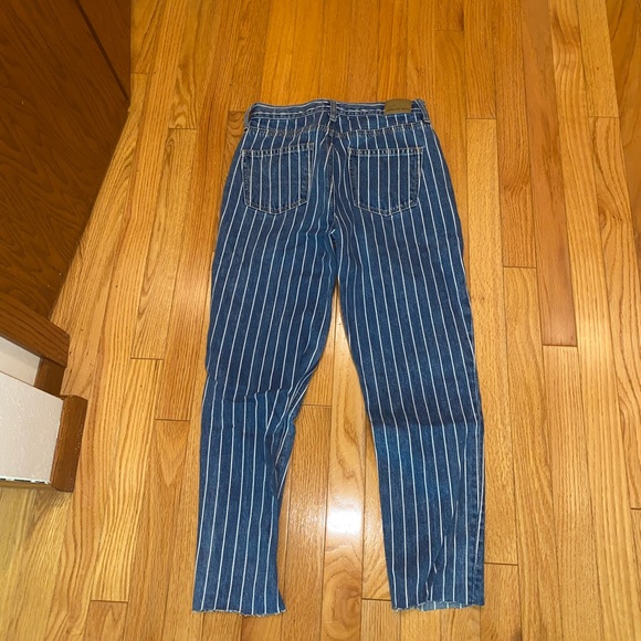 American Eagle Mom Jeans Size 0 - Picture 3 of 6